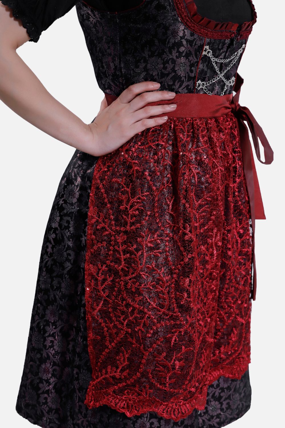 Dirndl Kekilli